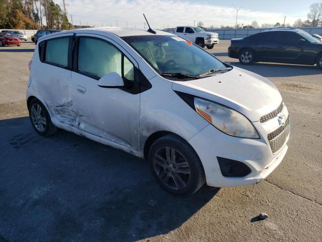 KL8CB6S96DC561239 - 2013 CHEVROLET SPARK LS WHITE photo 4