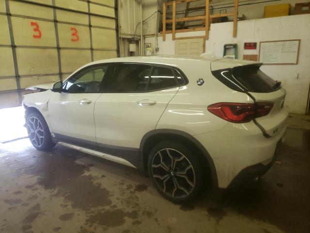 WBXYJ5C32JEF72412 - 2018 BMW X2 XDRIVE28I WHITE photo 2