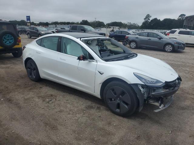 5YJ3E1EA4LF591168 - 2020 TESLA MODEL 3 WHITE photo 4