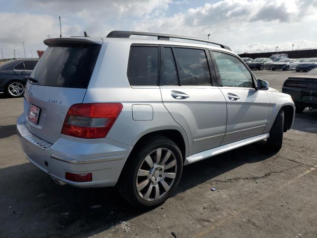 WDCGG8HB3AF472720 - 2010 MERCEDES-BENZ GLK 350 4MATIC SILVER photo 3