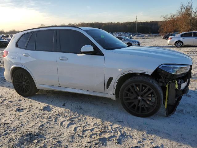 5UXCR6C02M9G21597 - 2021 BMW X5 XDRIVE40I WHITE photo 4