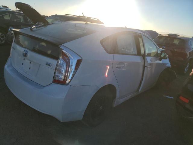 JTDKN3DU3D5686603 - 2013 TOYOTA PRIUS WHITE photo 3