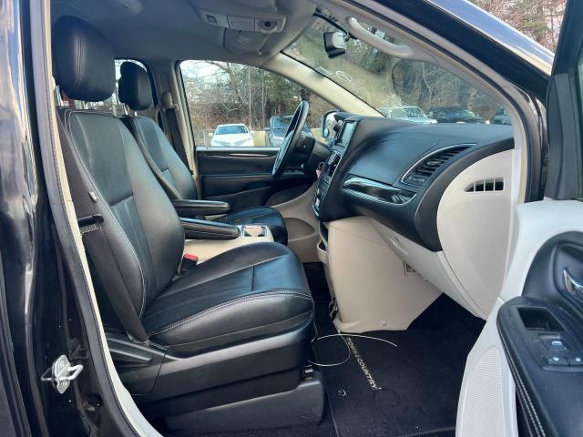 2C4RC1BG0ER160486 - 2014 CHRYSLER TOWN & COU TOURING შავი ფოტო 5