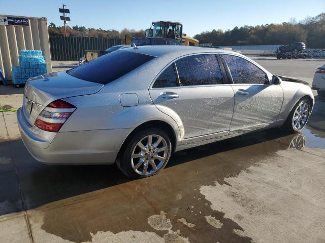 WDDNG71X87A030136 - 2007 MERCEDES-BENZ S 550 SILVER photo 3