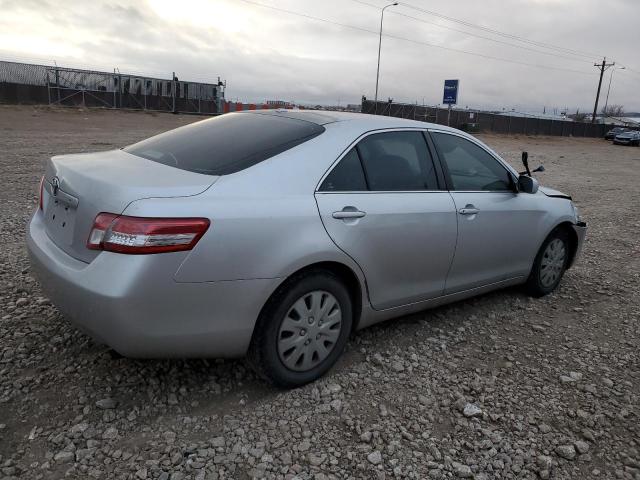 4T1BF3EK2BU628958 - 2011 TOYOTA CAMRY BASE SILVER photo 3