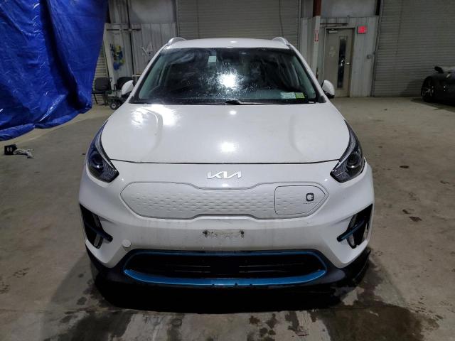 KNDCC3LG3N5159877 - 2022 KIA NIRO S WHITE photo 5