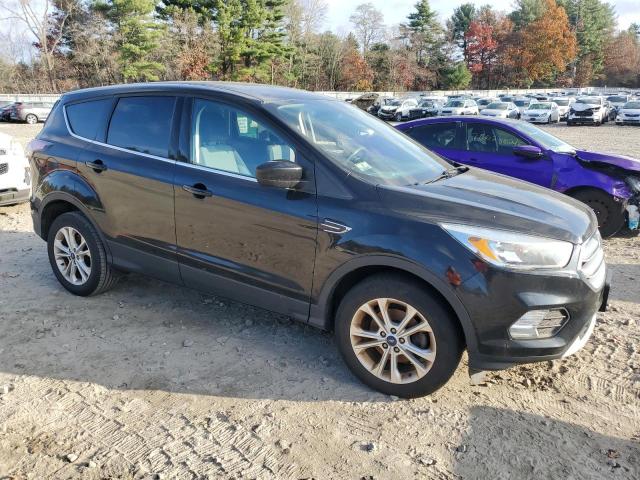 1FMCU0GDXHUA87500 - 2017 FORD ESCAPE SE BLACK photo 4