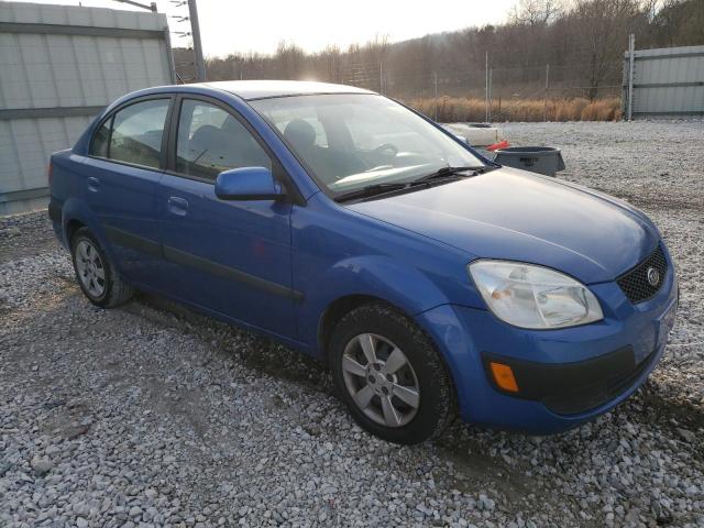 KNADE123566135400 - 2006 KIA RIO BLUE photo 4