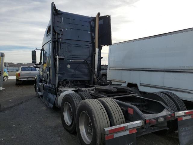 4V4NC9TJ0FN918160 - 2015 VOLVO VN VNL BLUE photo 3