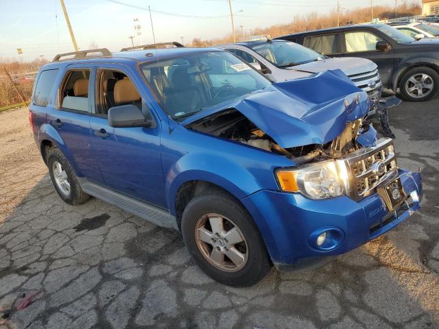 1FMCU0D70CKB33063 - 2012 FORD ESCAPE XLT BLUE photo 4