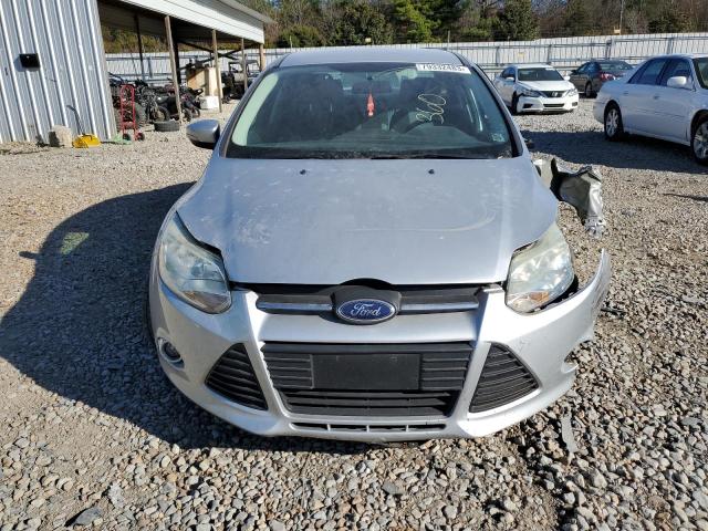 1FADP3F26EL412376 - 2014 FORD FOCUS SE SILVER photo 5