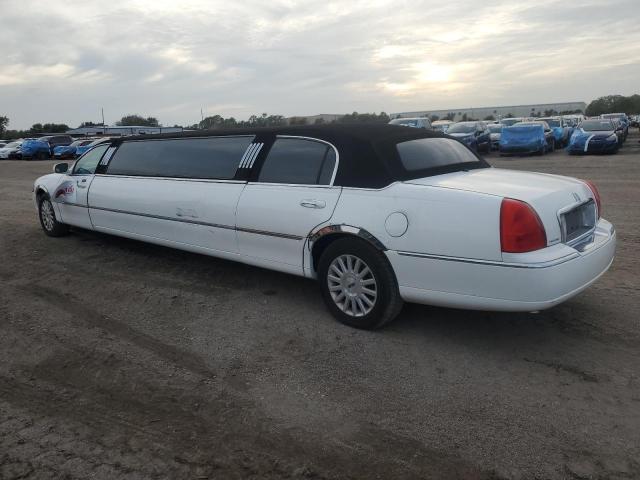 1L1FM88WX6Y637930 - 2006 LINCOLN TOWN CAR EXECUTIVE WHITE photo 2