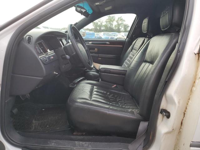 1L1FM88WX6Y637930 - 2006 LINCOLN TOWN CAR EXECUTIVE WHITE photo 7