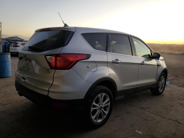 1FMCU9GD9KUA74068 - 2019 FORD ESCAPE SE SILVER photo 3