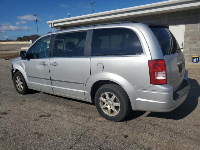 2A4RR5D1XAR235181 - 2010 CHRYSLER TOWN & COU TOURING SILVER photo 2