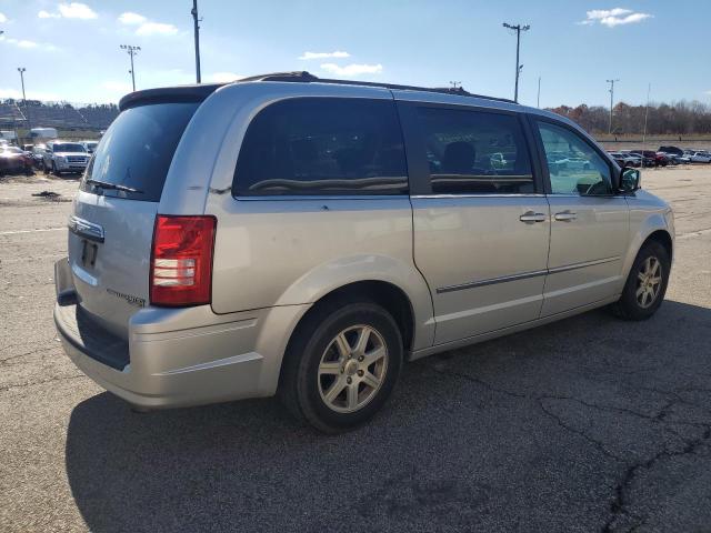 2A4RR5D1XAR235181 - 2010 CHRYSLER TOWN & COU TOURING SILVER photo 3