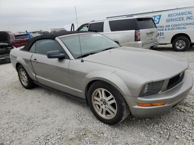 1ZVHT84N685142122 - 2008 FORD MUSTANG GRAY photo 4