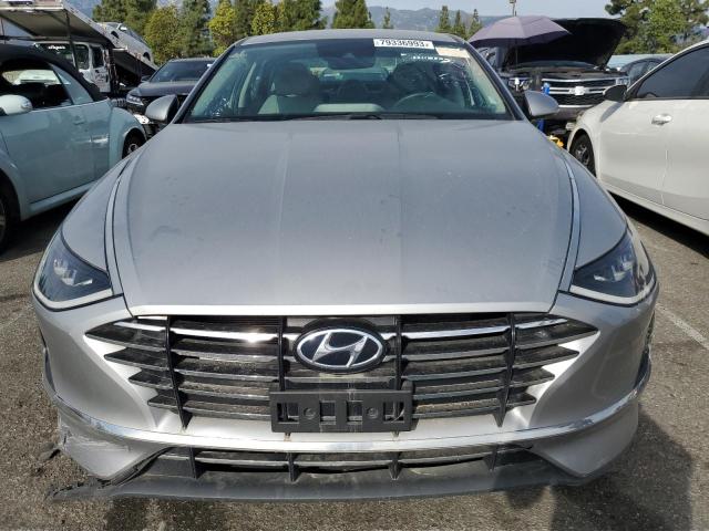 5NPEG4JA4MH074966 - 2021 HYUNDAI SONATA SE SILVER photo 5