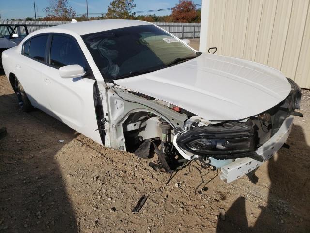 2C3CDXHG7JH157893 - 2018 DODGE CHARGER SXT PLUS WHITE photo 4