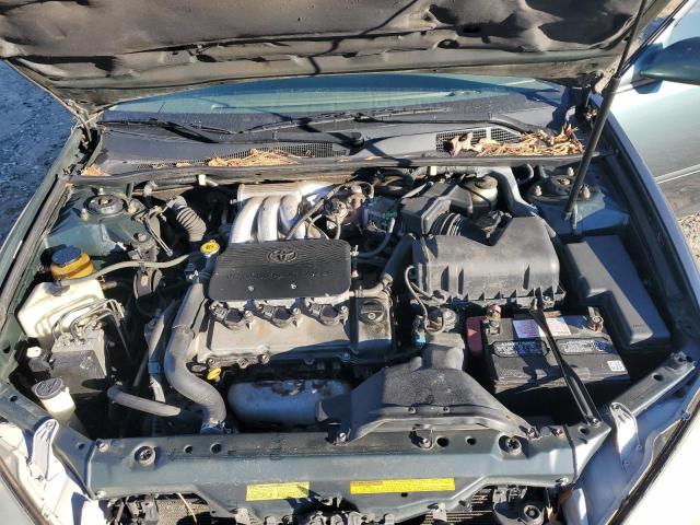 4T1BF30K82U518181 - 2002 TOYOTA CAMRY LE GREEN photo 11