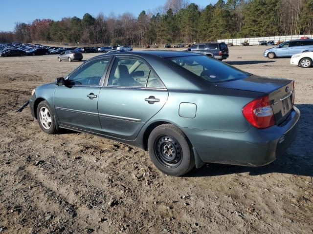 4T1BF30K82U518181 - 2002 TOYOTA CAMRY LE GREEN photo 2