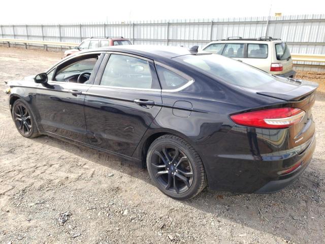 3FA6P0HD7KR213839 - 2019 FORD FUSION SE BLACK photo 2