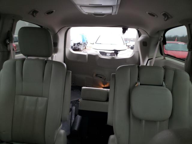 2C4RC1BG2FR601696 - 2015 CHRYSLER TOWN & COU TOURING SILVER photo 10