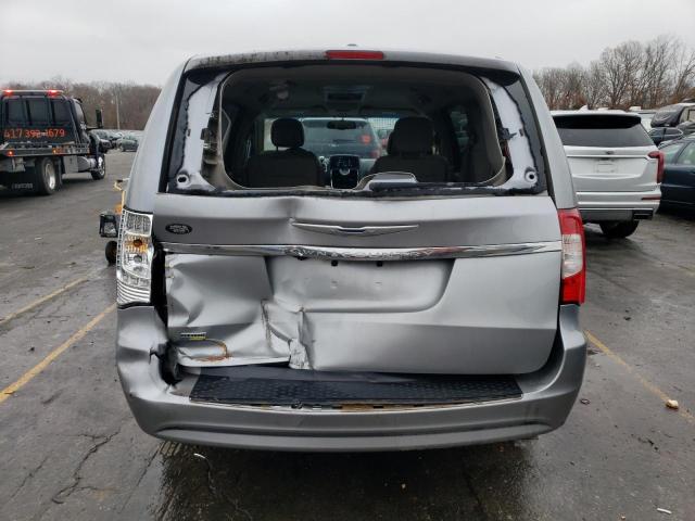 2C4RC1BG2FR601696 - 2015 CHRYSLER TOWN & COU TOURING SILVER photo 6