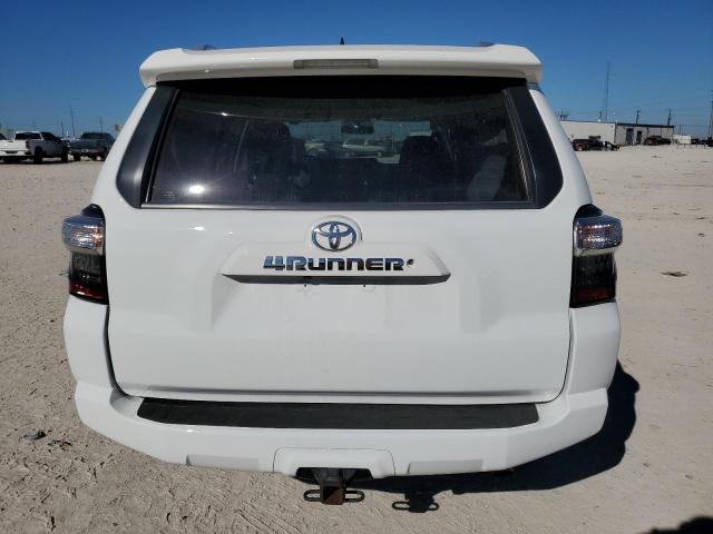 JTEBU5JR7F5254979 - 2015 TOYOTA 4RUNNER SR5 WHITE photo 6