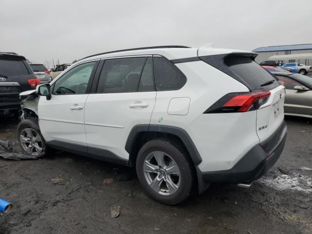 2T3P1RFV4NW308973 - 2022 TOYOTA RAV4 XLE WHITE photo 2