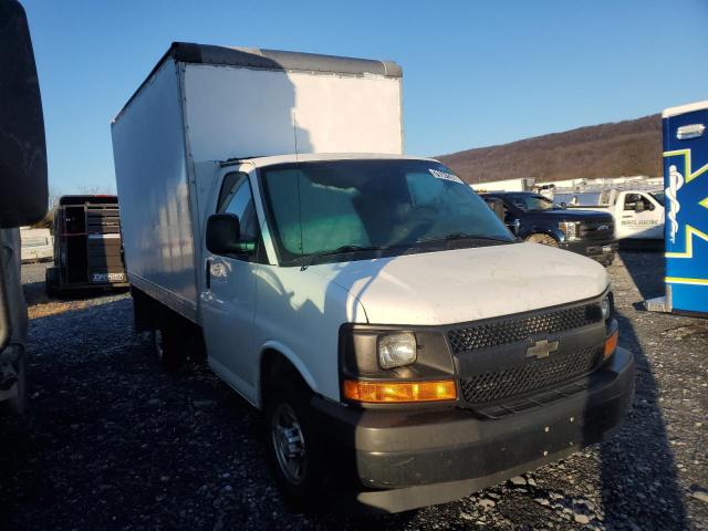 1GB0GRFF2H1169586 - 2017 CHEVROLET EXPRESS G3 WHITE photo 4