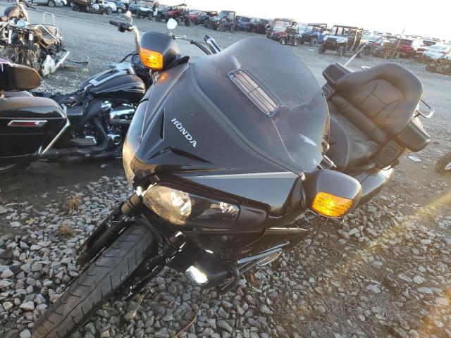 JH2SC68G2GK401706 - 2016 HONDA GL1800 GRAY photo 2