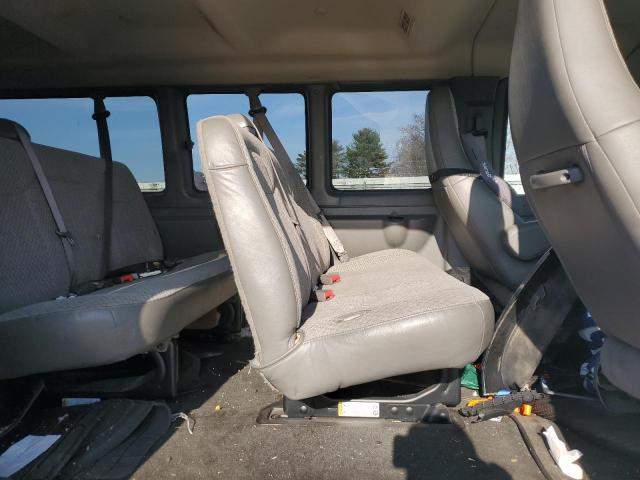 1GAZGPFP6J1183540 - 2018 CHEVROLET EXPRESS G3 LT WHITE photo 11