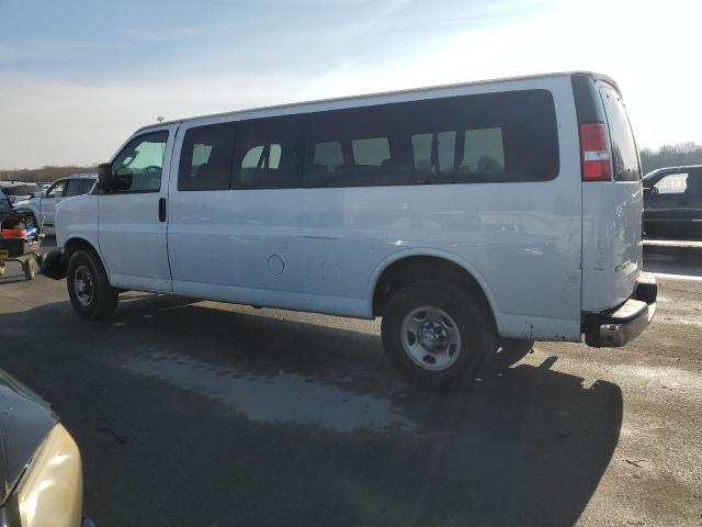 1GAZGPFP6J1183540 - 2018 CHEVROLET EXPRESS G3 LT WHITE photo 2