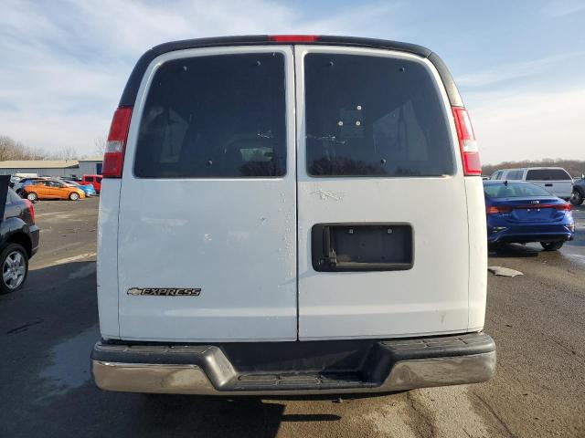 1GAZGPFP6J1183540 - 2018 CHEVROLET EXPRESS G3 LT WHITE photo 6