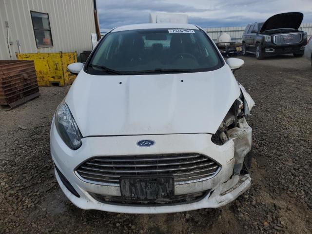 3FADP4EJ5GM205686 - 2016 FORD FIESTA SE WHITE photo 5