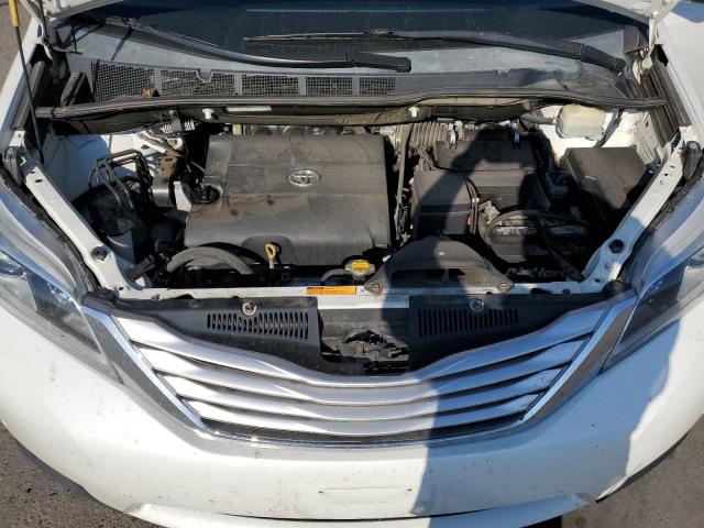 5TDYK3DC5FS647213 - 2015 TOYOTA SIENNA XLE WHITE photo 12