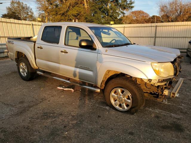 5TEJU62N16Z208742 - 2006 TOYOTA TACOMA DOUBLE CAB PRERUNNER SILVER photo 4