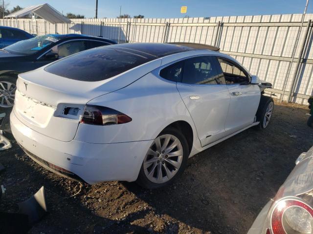 5YJSA1E18GF161639 - 2016 TESLA MODEL S WHITE photo 3