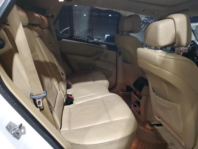 5UXZW0C52BL657024 - 2011 BMW X5 XDRIVE35D WHITE photo 10