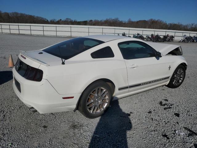 1ZVBP8AM3D5236099 - 2013 FORD MUSTANG WHITE photo 3