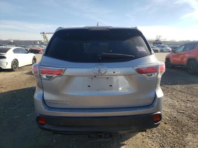 5TDJKRFH9FS091100 - 2015 TOYOTA HIGHLANDER XLE SILVER photo 6