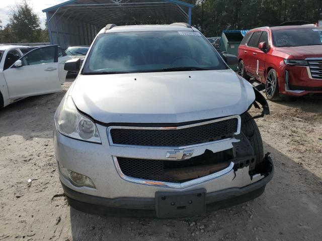 1GNKRFED1CJ404041 - 2012 CHEVROLET TRAVERSE LS SILVER photo 5