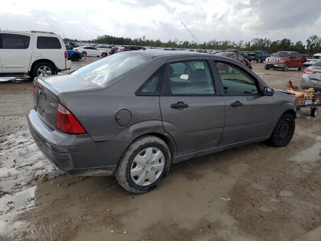 1FAHP34N55W177286 - 2005 FORD FOCUS ZX4 GRAY photo 3