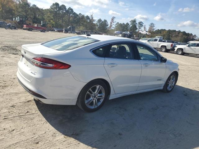 3FA6P0LU9JR195382 - 2018 FORD FUSION SE HYBRID WHITE photo 3