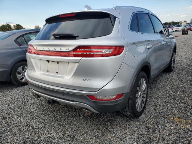 5LMCJ3C94JUL32080 - 2018 LINCOLN MKC RESERVE SILVER photo 3