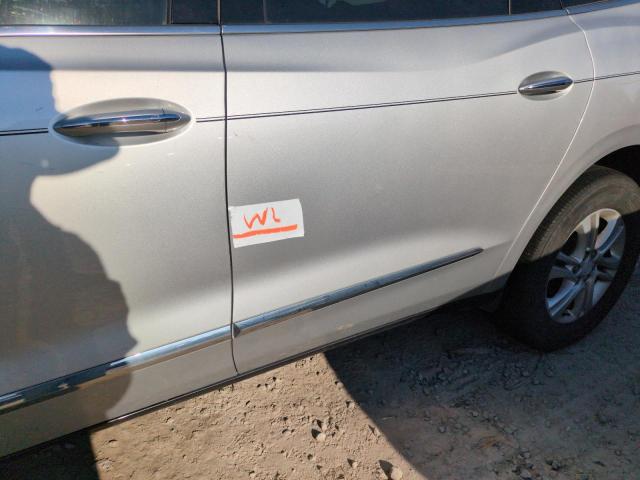 5GAERBKW8JJ258627 - 2018 BUICK ENCLAVE ESSENCE 银色 照片 13