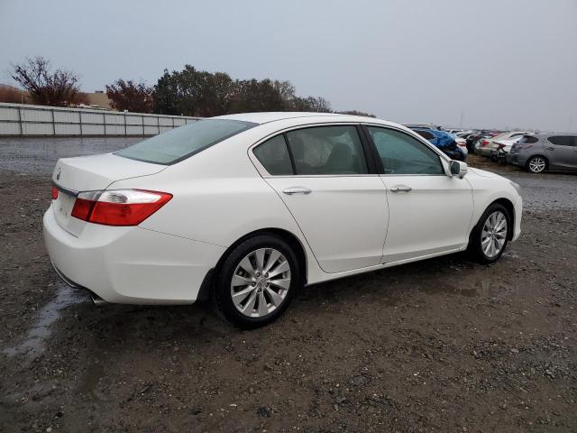 1HGCR2F78EA101664 - 2014 HONDA ACCORD EX WHITE photo 3