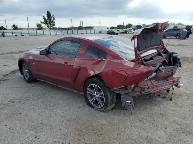 1ZVBP8AM7E5217864 - 2014 FORD MUSTANG RED photo 2