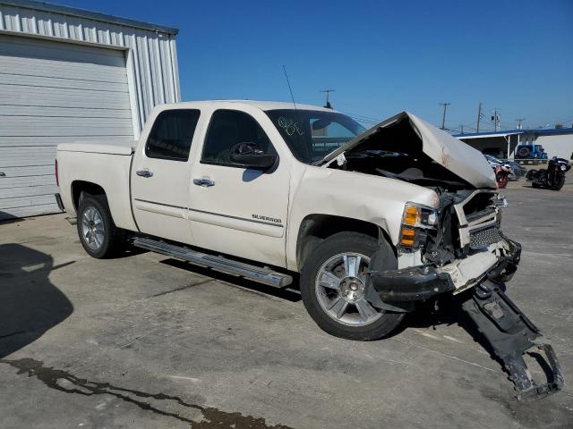 3GCPCTE05DG132950 - 2013 CHEVROLET SILVERADO C1500 LTZ WHITE photo 4